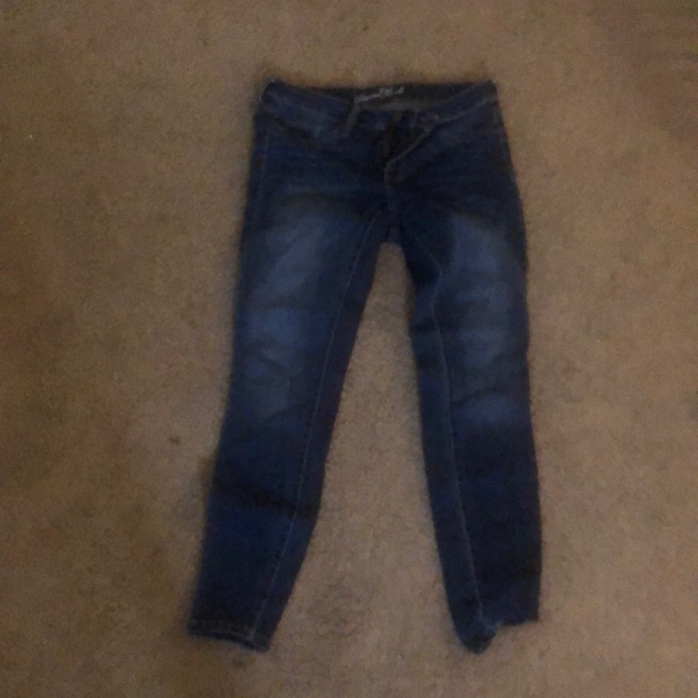 Skinny blue jeans